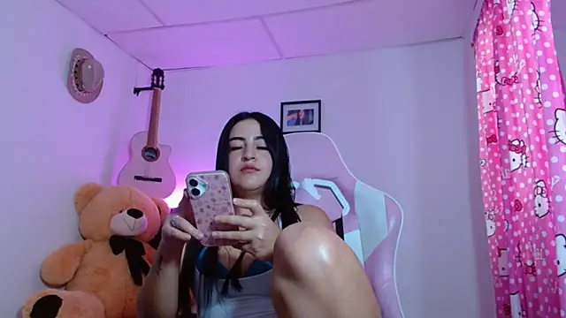 Snapshot of Dakota_bumm chatting on 01/19/26, 04:22 Dakota bumm online show from 01/19/26, 04:22