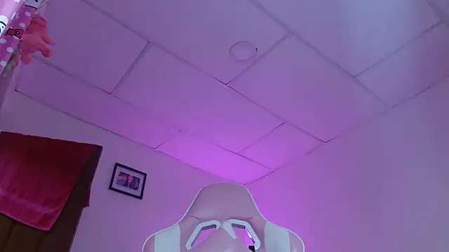 Snapshot of Dakota_bumm chatting on 02/07/26, 10:35 Dakota bumm online show from 02/07/26, 10:35