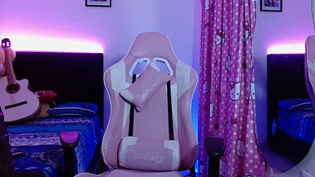 Snapshot of Dakota_bumm chatting on 03/06/26, 02:30 Dakota bumm online show from 03/06/26, 02:30