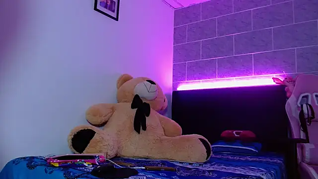 Snapshot of Dakota_bumm chatting on 03/22/26, 10:02 Dakota bumm online show from 03/22/26, 10:02