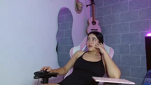 Snapshot of Dakota_bumm chatting on 03/27/26, 05:01 Dakota bumm online show from 03/27/26, 05:01