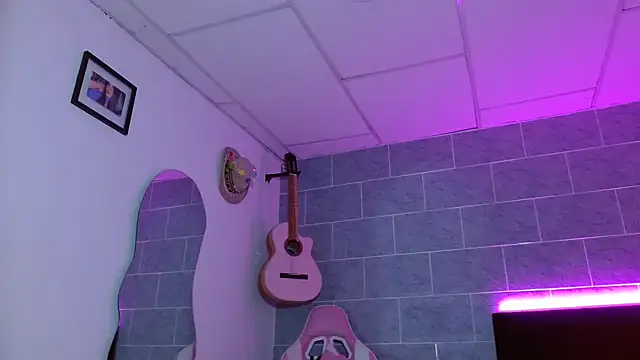 Snapshot of Dakota_bumm chatting on 04/01/26, 03:31 Dakota bumm online show from 04/01/26, 03:31