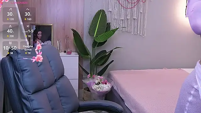 Snapshot of Molly_Jons chatting on 03/23/25, 07:20 Molly Jons online show from 03/23/25, 07:20