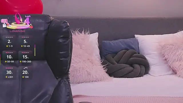 Molly Jons online show from 03/12/26, 01:01