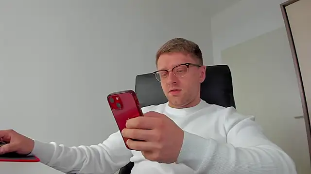 Findom guy online show from 03/18/25, 09:31