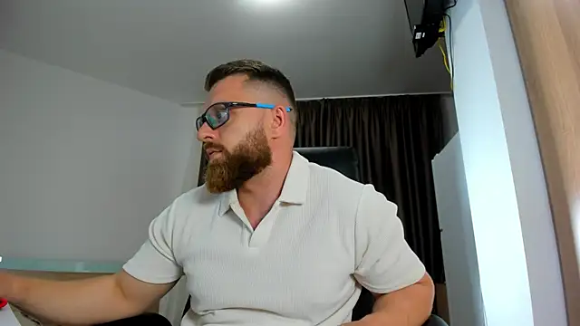 Findom guy online show from 06/01/26, 04:41