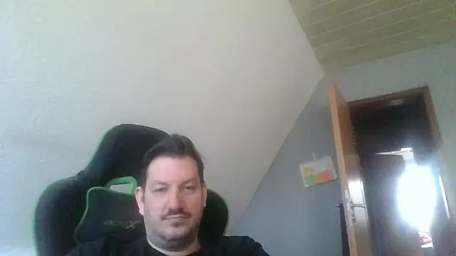 Golffahrer1982 online show from 03/25/26, 09:59