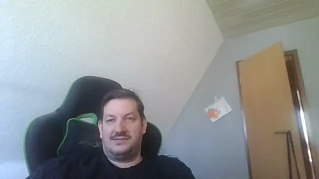 Golffahrer1982 online show from 04/06/26, 09:43