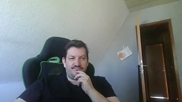 Golffahrer1982 online show from 04/22/26, 08:06