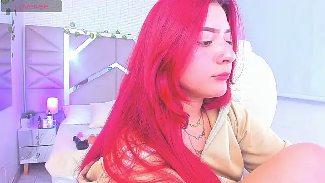Snapshot of Zoe_Lennoxx chatting on 01/09/25, 12:46 Zoe Lennoxx online show from 01/09/25, 12:46