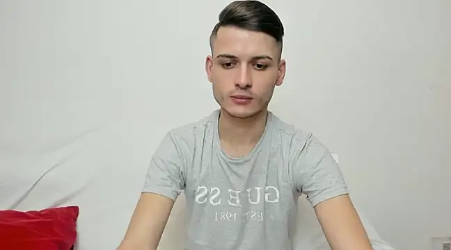 Snapshot of andboyfor6 chatting on 12/03/24, 07:33 andboyfor6 online show from 12/03/24, 07:33