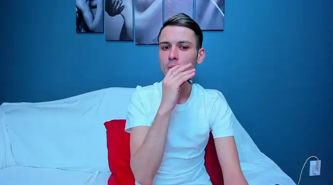 Snapshot of andboyfor6 chatting on 02/05/25, 07:39 andboyfor6 online show from 02/05/25, 07:39