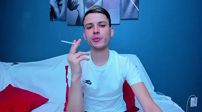 Snapshot of andboyfor6 chatting on 02/05/25, 04:47 andboyfor6 online show from 02/05/25, 04:47