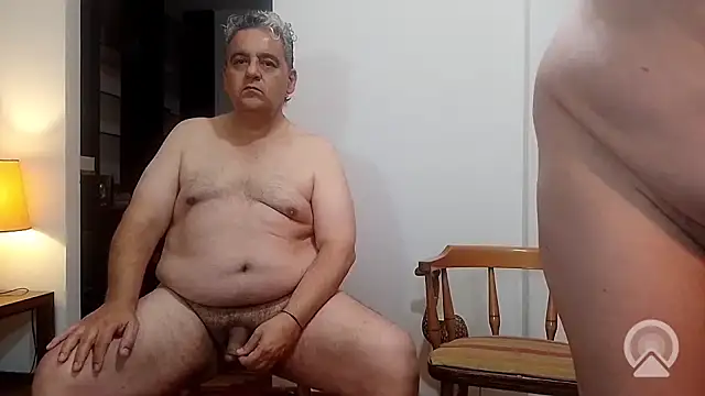 Snapshot of osoandcubcam chatting on 04/17/26, 09:51 osoandcubcam online show from 04/17/26, 09:51