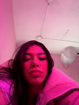 Sophiietaylor online show from 09/26/25, 11:31