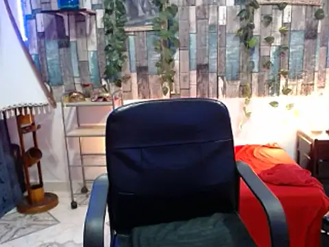 Snapshot of KarimaSarabe chatting on 02/12/25, 09:01 KarimaSarabe online show from 02/12/25, 09:01