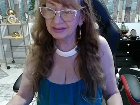 Snapshot of KarimaSarabe chatting on 03/21/25, 08:08 KarimaSarabe online show from 03/21/25, 08:08