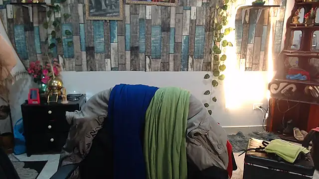 Snapshot of KarimaSarabe chatting on 10/02/25, 09:55 KarimaSarabe online show from 10/02/25, 09:55