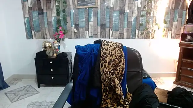 Snapshot of KarimaSarabe chatting on 01/31/26, 08:29 KarimaSarabe online show from 01/31/26, 08:29