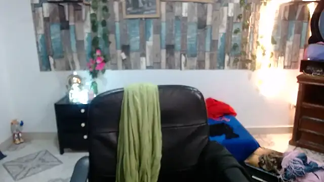 Snapshot of KarimaSarabe chatting on 02/06/26, 09:07 KarimaSarabe online show from 02/06/26, 09:07