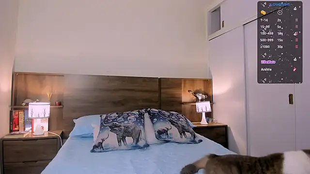 Snapshot of emily_adams01 chatting on 03/11/25, 12:00 emily adams01 online show from 03/11/25, 12:00