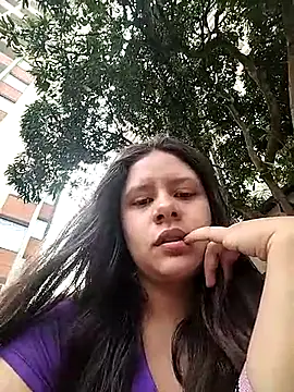 Snapshot of emily_adams01 chatting on 05/01/26, 10:14 emily adams01 online show from 05/01/26, 10:14