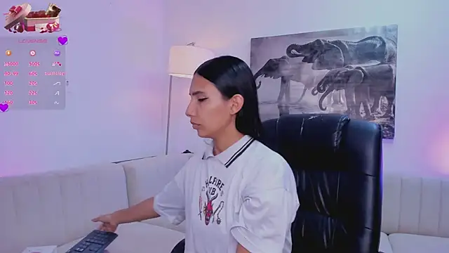 Snapshot of Ary_7 chatting on 02/25/26, 07:34 Ary 7 online show from 02/25/26, 07:34