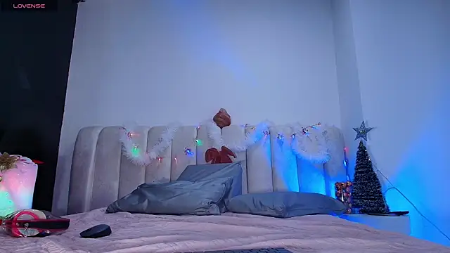 Snapshot of _sex_mia chatting on 12/17/25, 07:20 sex mia online show from 12/17/25, 07:20