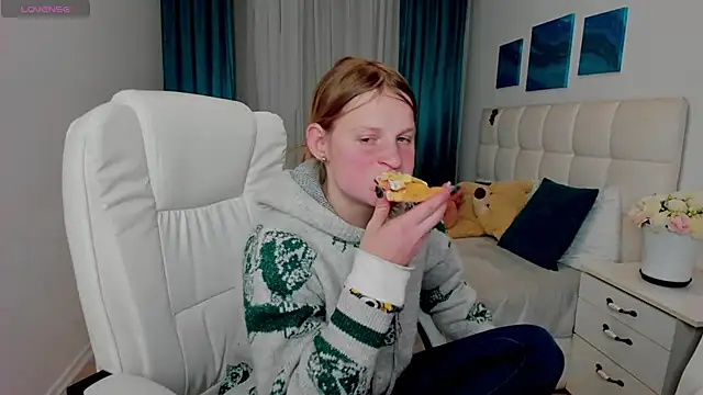 Kathlyn  Heath online show from 02/05/25, 07:20