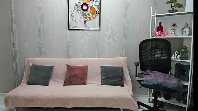 Cassandra Hotty online show from 02/14/26, 04:42