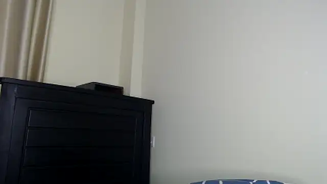 NIKKIE LOVE online show from 03/31/26, 07:42