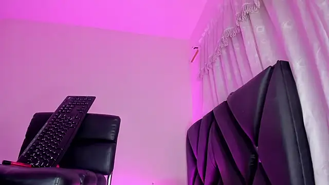 Snapshot of stephany_doll_ chatting on 12/07/24, 12:13 stephany doll  online show from 12/07/24, 12:13