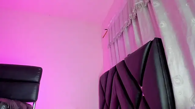 Snapshot of stephany_doll_ chatting on 05/31/26, 03:58 stephany doll online show from 05/31/26, 03:58