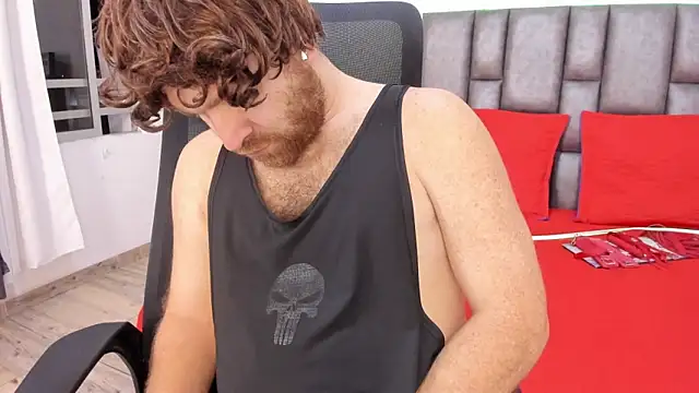 Snapshot of michacosio chatting on 03/06/26, 03:47 michacosio online show from 03/06/26, 03:47