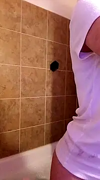 Snapshot of cammyquart chatting on 12/12/24, 05:42 cammyquart online show from 12/12/24, 05:42