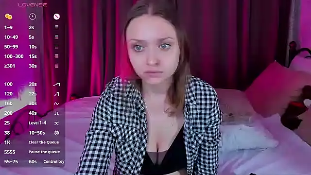 Linda Bryant online show from 12/19/24, 01:07