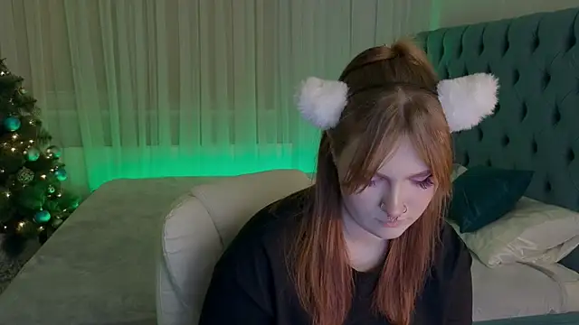  Chlo  e online show from 01/22/25, 09:54