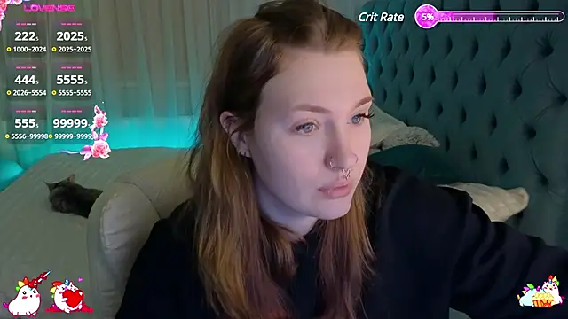  Chlo  e online show from 02/23/25, 10:20