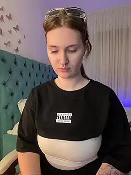  Chlo  e online show from 03/13/25, 02:49