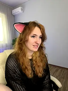  Chlo  e online show from 09/21/25, 11:45