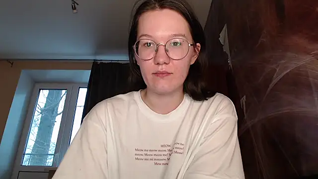 Snapshot of MiriamOr chatting on 01/15/25, 11:32 MiriamOr online show from 01/15/25, 11:32