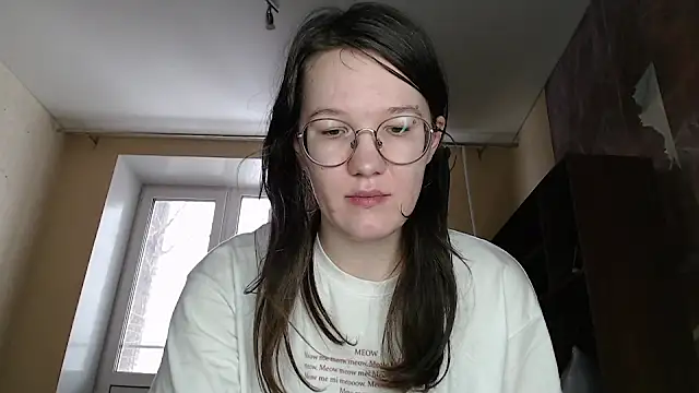 Snapshot of MiriamOr chatting on 02/12/25, 08:06 MiriamOr online show from 02/12/25, 08:06