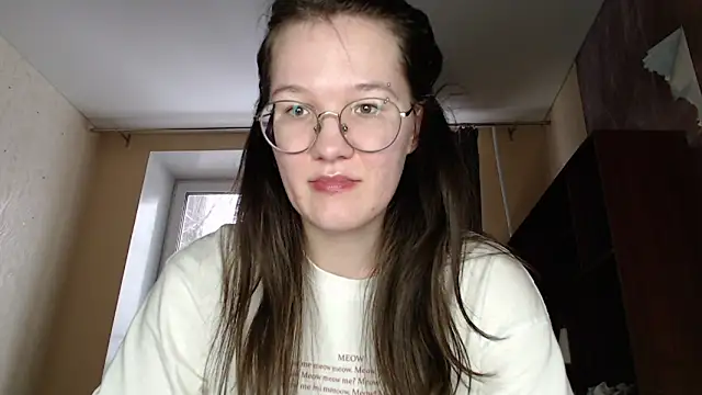 Snapshot of MiriamOr chatting on 02/26/25, 01:30 MiriamOr online show from 02/26/25, 01:30