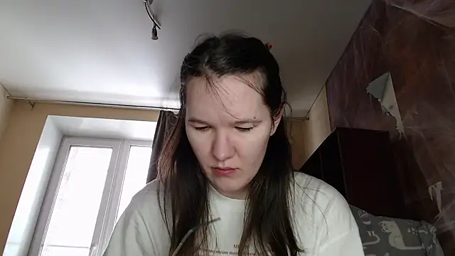 Snapshot of MiriamOr chatting on 02/27/25, 07:23 MiriamOr online show from 02/27/25, 07:23