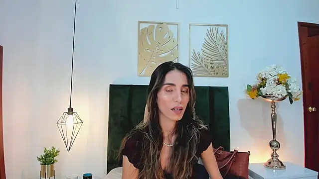 Snapshot of Nina_Cavaali chatting on 01/23/25, 06:14 Nina Cavaali online show from 01/23/25, 06:14