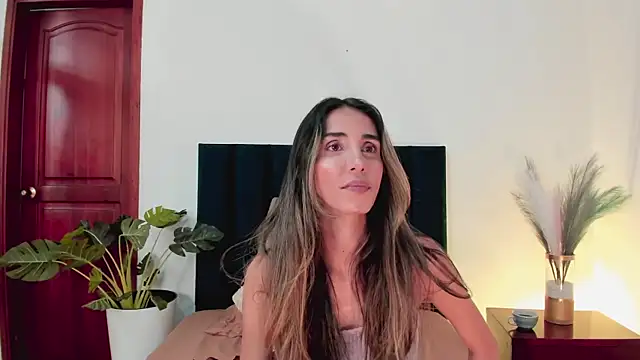 Snapshot of Nina_Cavaali chatting on 01/28/25, 06:07 Nina Cavaali online show from 01/28/25, 06:07