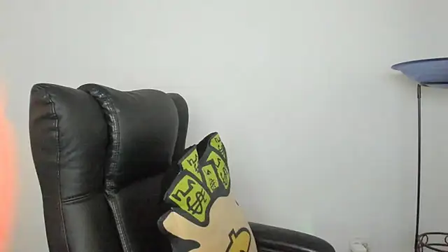 Snapshot of Mila__Paramo chatting on 03/25/26, 07:20 Mila Paramo online show from 03/25/26, 07:20