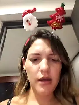 Mia Hampton online show from 12/22/24, 10:58