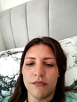 Mia Hampton online show from 03/21/25, 09:12