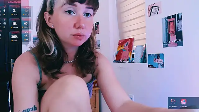 Snapshot of Cosmo_Riri chatting on 03/25/26, 09:04 Cosmo Riri online show from 03/25/26, 09:04